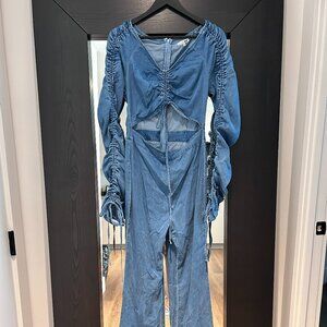 Fashionova Spill The Tea Denim Jumpsuit - Medium Wash